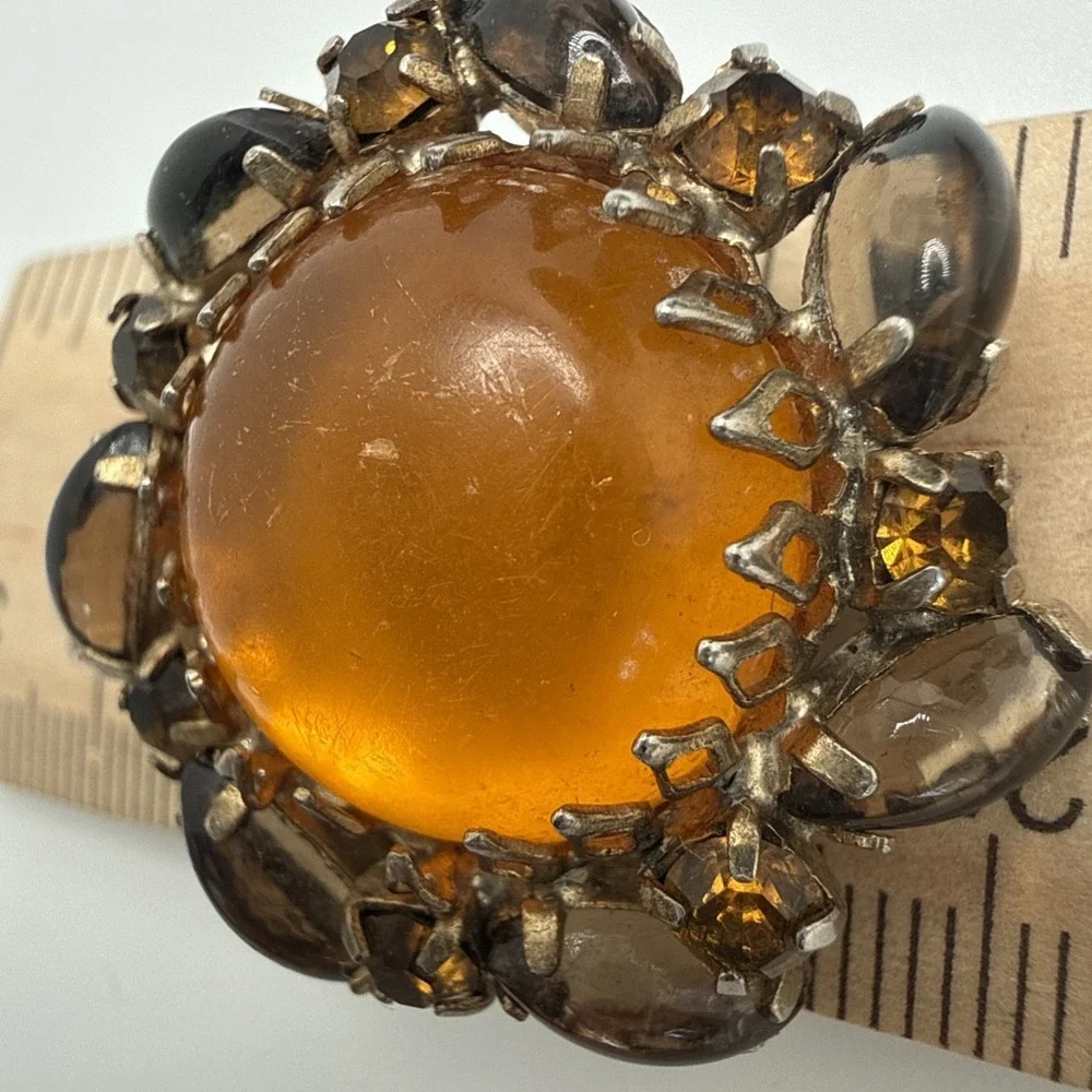 Vintage Weiss Honey Amber High Domed Cabochon Crown Setting Clip On Earrings